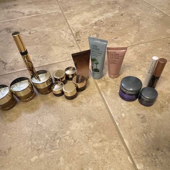 17 pieces Estee Lauder and Lancome Skincare Set with Black Bag - Picture 2 of 8